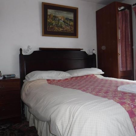 Morawel Bed & Breakfast Fishguard Exterior photo