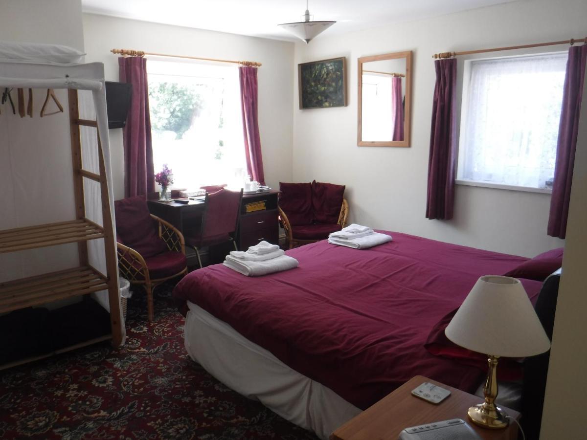 Morawel Bed & Breakfast Fishguard Exterior photo